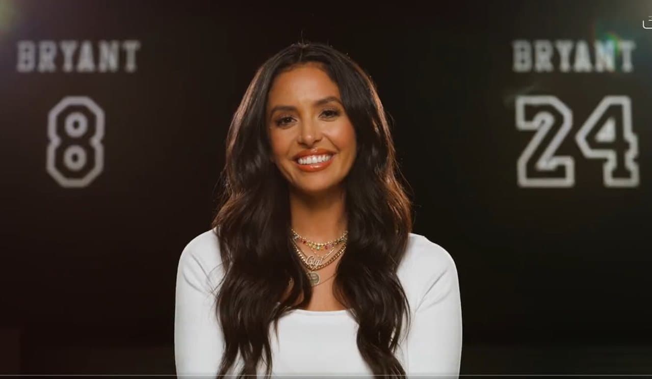 凡妮莎感到光荣亲自宣布Kobe纪念雕像揭幕传奇的永恒纪念