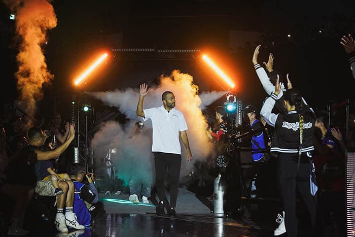 篮球/帕克风靡全场 当教练也夺胜 篮球/帕克风靡全场 当教练也夺胜