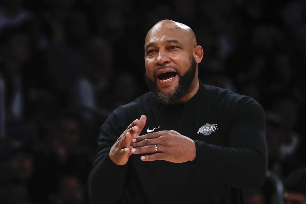 雄鹿胜魔术晋4强 汉姆延续NBA杯不败神话! 雄鹿胜魔术晋4强 汉姆延续NBA杯不败神话!