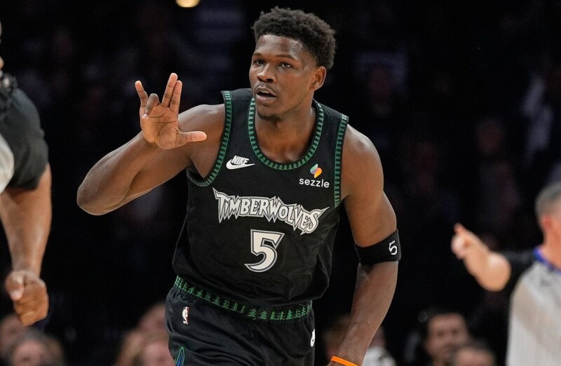 爱德华预计休兵2星期 森林狼主帅:我们有足够深度撑过去 爱德华预计休兵2星期 森林狼主帅:我们有足够深度撑过去