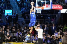 步行者传将释出前勇士榜眼 与三连霸灌篮王麦克朗签约
 步行者传将释出前勇士榜眼 与三连霸灌篮王麦克朗签约