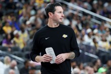 美媒点出湖人前景三大隐忧 直言将陷「混乱... 美媒点出湖人前景三大隐忧 直言将陷「混乱...