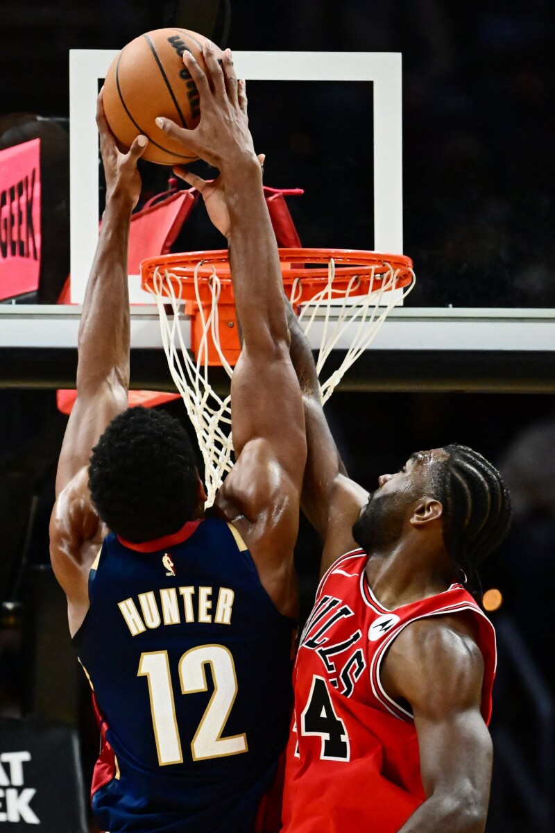 先晃倒对手再送双手暴扣 杭特：生涯最精彩一次灌篮