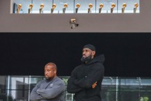 联盟持续调查非法赌博 湖人多名员工被要求交出手机