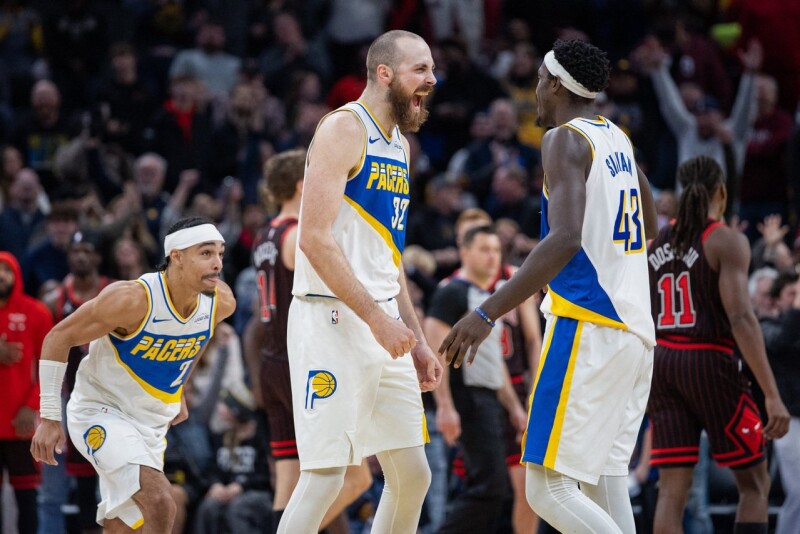 步行者「零分战术」封锁公牛 席亚康上演0.1秒致胜跳投