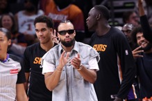 「猪队友」因伤缺阵还被吹T 布克：他承认是自私行为