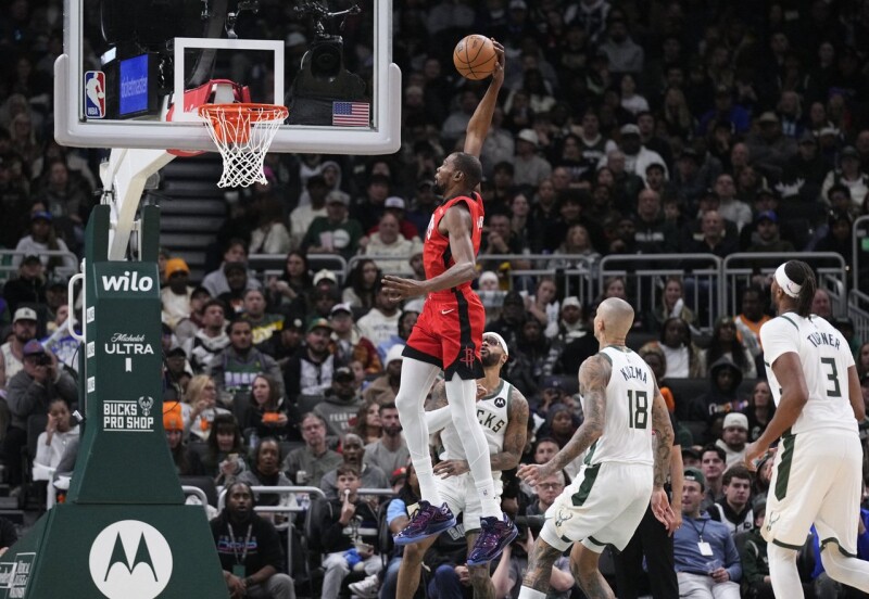 「希腊怪物」关键罚球软手 杜兰特率火箭逆转雄鹿