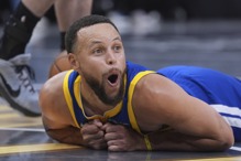 两战飙95分连败马刺 库里归功团队：大家一起拚出来