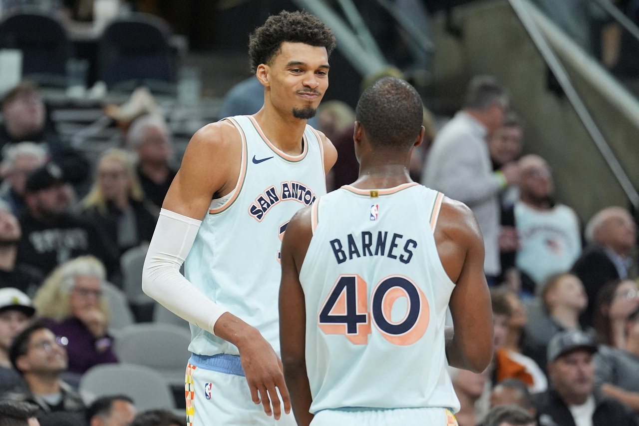 从少林寺到拜师取经！ 温班亚玛超狂表现令巴恩斯赞叹