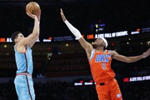  太阳拚晋级NBA杯 布克赞雷霆打出 「史上最顶尖篮球」 