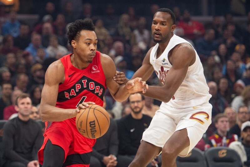 巴恩斯28分攻守俱佳退骑士 猛龙近7战收下6胜