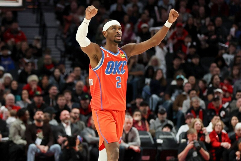 亚历山大连续93场至少20分 距张伯伦纪录障碍M33