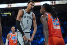 现场高呼MVP!正负值+21高效输出 温... 现场高呼MVP!正负值+21高效输出 温...