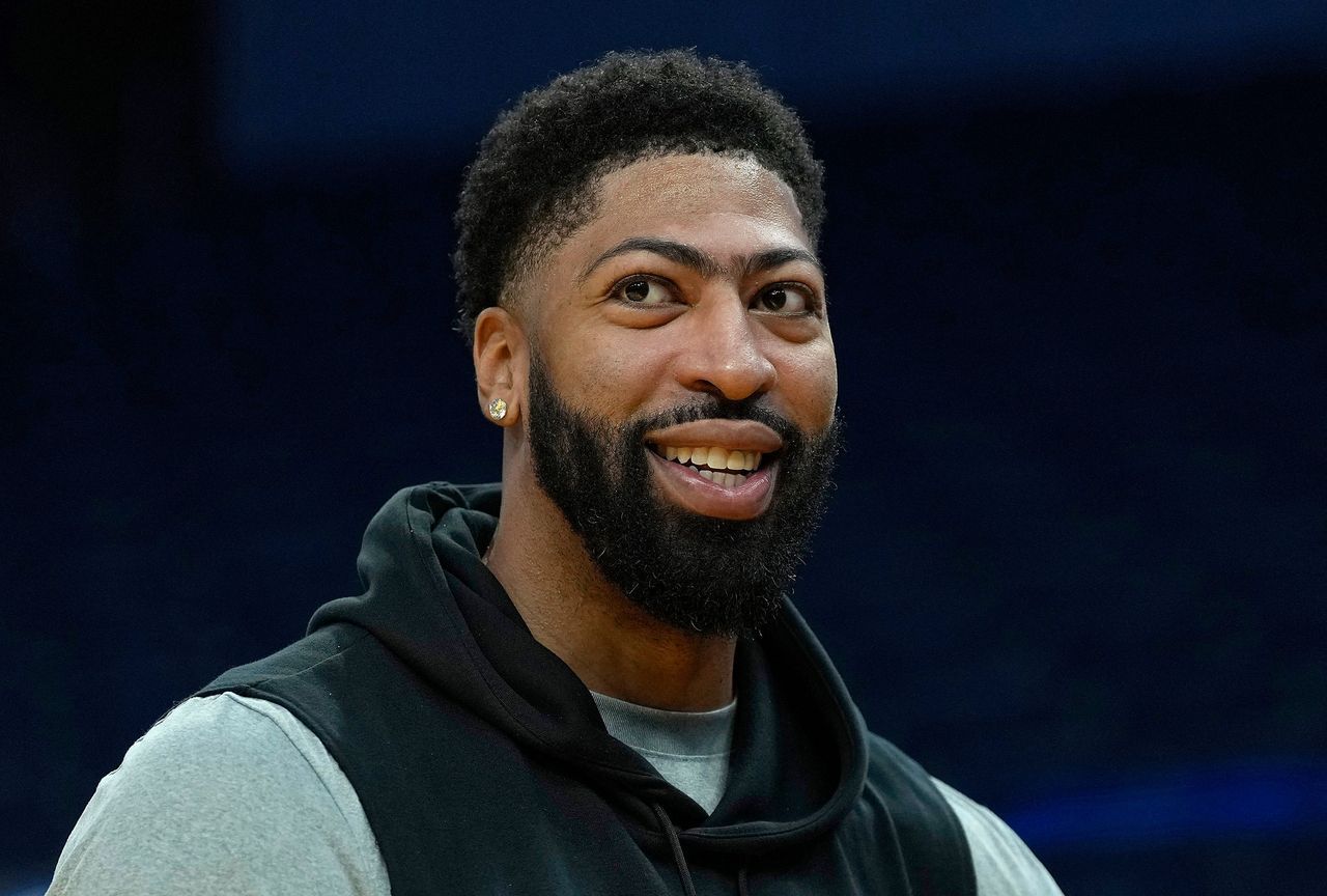 湖人请打电话给独行侠吧！名记提出AD超狂交易案