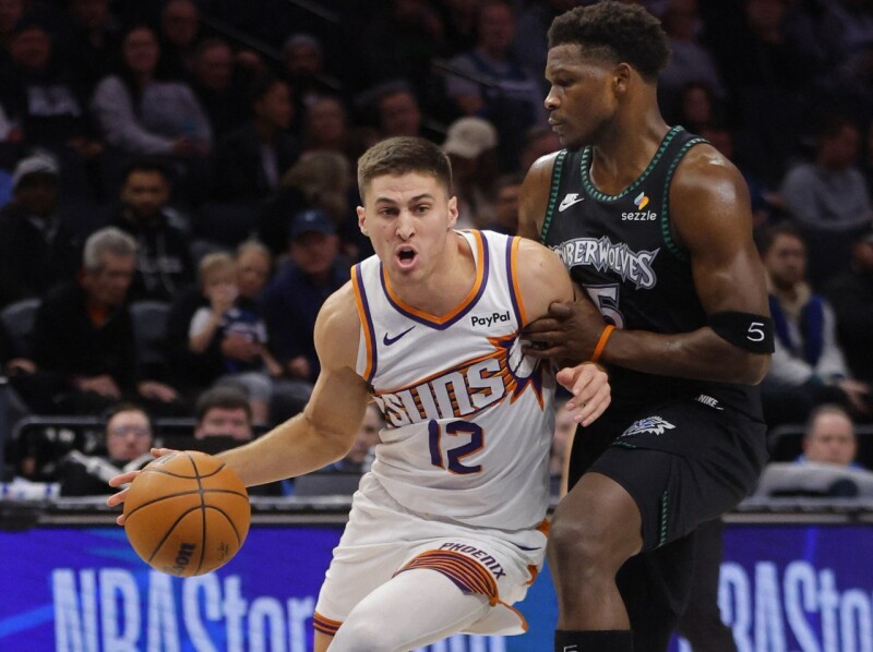 又是那个12号！太阳后卫双杀森林狼 爱德华只能无奈摇头