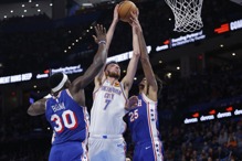 霍姆葛伦29分助雷霆止败 队友赞：防守威力带动快速转换