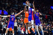 飙55分平队史选择提前退场 雷纳德坦言：不想为纪录冒风险