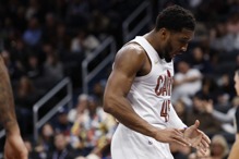 骑士败黄蜂还写难堪纪录 10年来首支延长... 骑士败黄蜂还写难堪纪录 10年来首支延长...