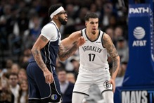 独行侠AD下半场爆发接管比赛 波特连4场... 独行侠AD下半场爆发接管比赛 波特连4场...