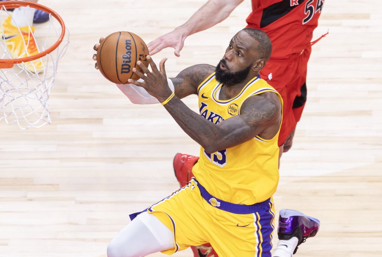 詹姆斯连1297场得分上双纪录终结 现役球星谁能企及？