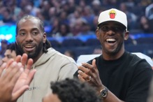 美媒曝保罗带替补打爆快船先发 惹助教不爽、有2人挺他 