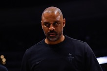 火箭教练轰完裁判 联盟报告列裁判3错误哨音