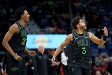 鹈鹕波尔缺阵18场后复出飙22分 大赞菜... 鹈鹕波尔缺阵18场后复出飙22分 大赞菜...