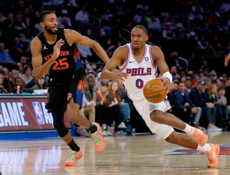 双卫马克西、埃奇库姆轮番开砲 76人赏尼克夺冠后首败