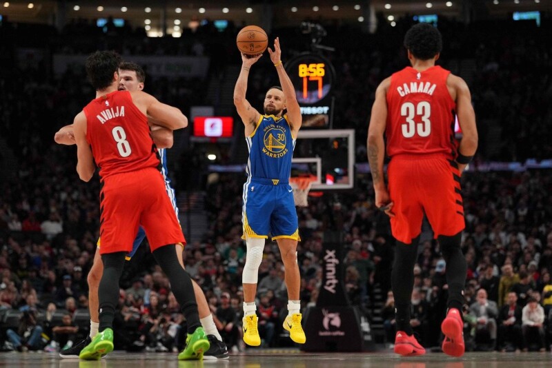 库里12记三分球、轰48分做白工 勇士本季对开拓者3战全败