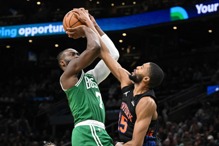 绿衫军首节慢热无妨 布朗轰42分率队逆转尼克