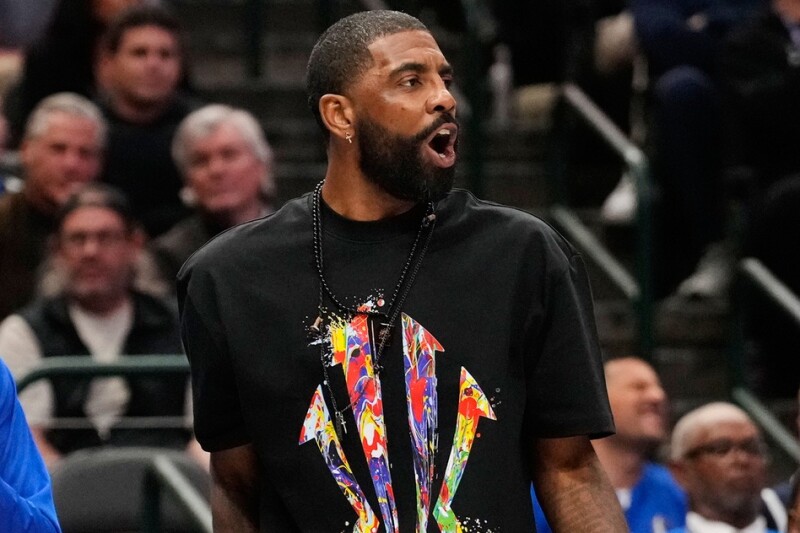 厄文送独行侠高尔夫球车 唐西奇送湖人百台脚踏车花费近千万