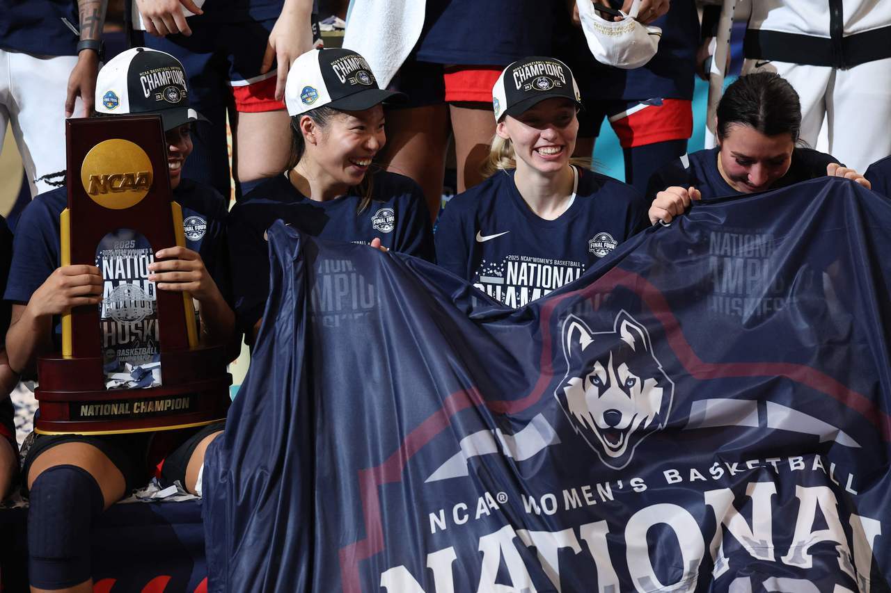 NCAA/康乃狄克睽违9年再夺冠 主力后卫喜极而泣:好不真实 NCAA/康乃狄克睽违9年再夺冠 主力后卫喜极而泣:好不真实
