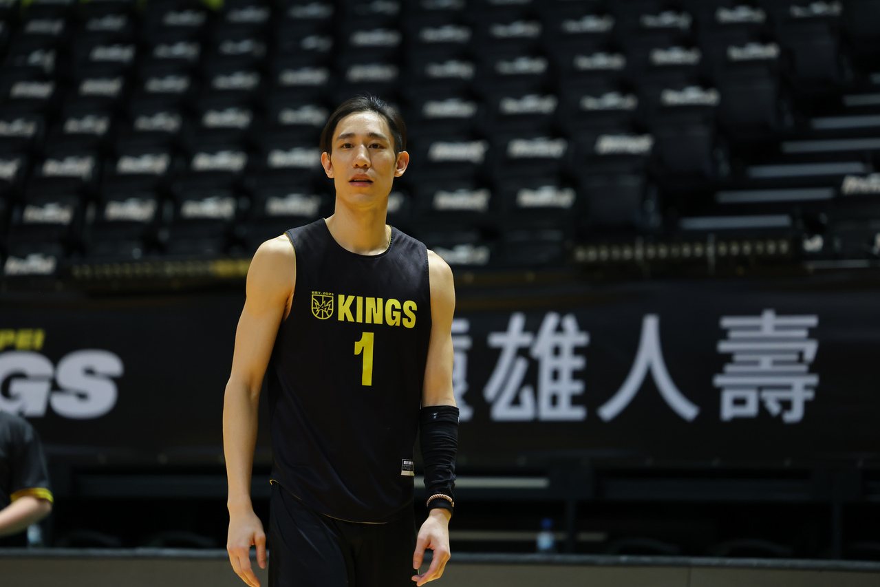 TPBL/首届总冠军赛明晚开打 新北国王林书豪做好肉搏战准备 TPBL/首届总冠军赛明晚开打 新北国王林书豪做好肉搏战准备