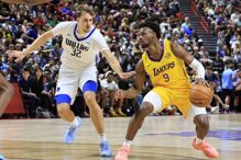 欢迎来到NBA!独行侠状元被布朗尼连吃2球 进攻效率超惨 欢迎来到NBA!独行侠状元被布朗尼连吃2球 进攻效率超惨