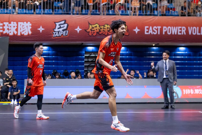 TPVL／伊斯特输2赢3大逆转天鹰 热身赛成功守为主场