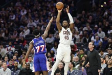 葛兰德伤退 米契尔单节轰20分率骑士打爆76人