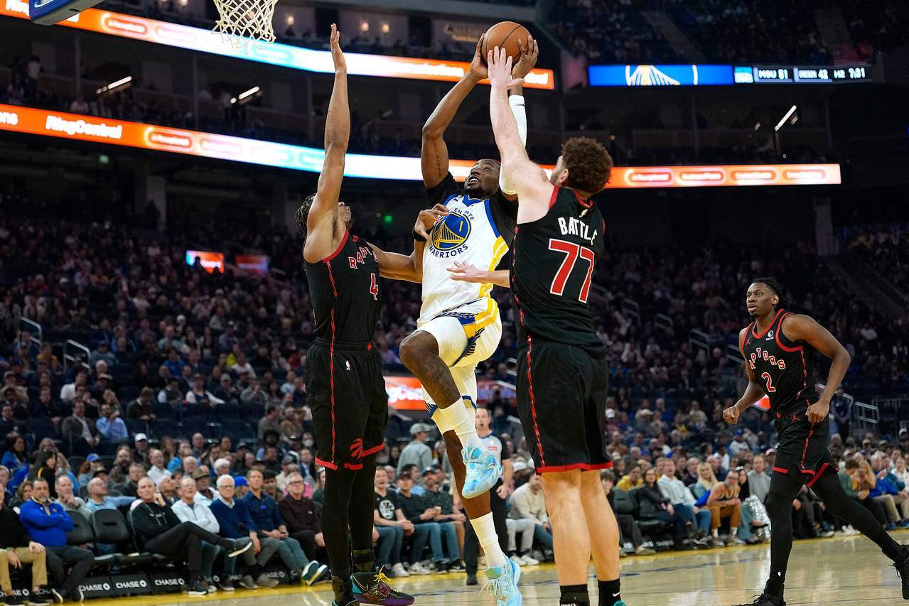 弃用16场的库明加解冻了！第三节空中接力终于得分