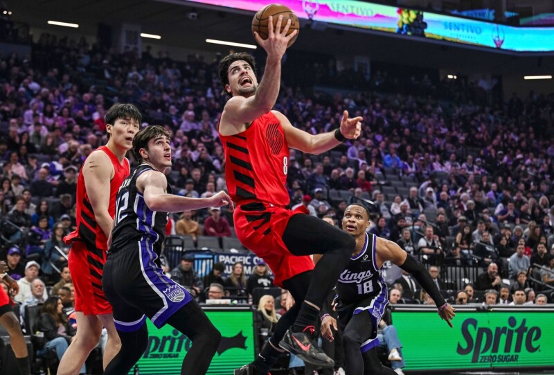 阿夫迪贾回归轰30分 开拓者近13战10胜重返5成胜率