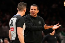 绿衫军主帅赛后跳针「掩护犯规」 裁判报告承认漏吹