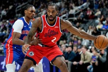 雷纳德、柯林斯领军反扑 快船艰辛逆转残阵活塞