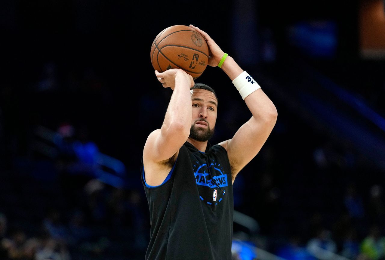 让人想起熟悉的K汤？ 库里盛赞黄蜂菜鸟投篮「很强」