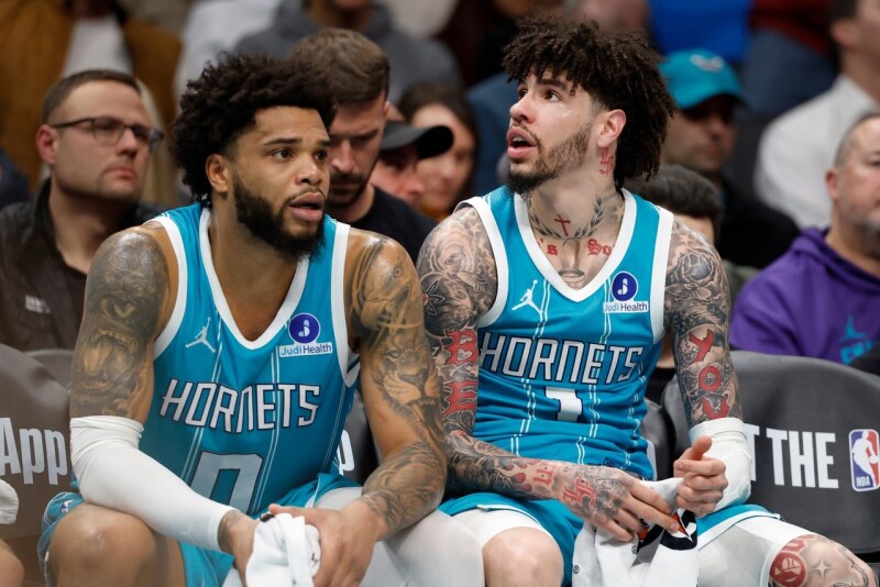 「三球」超烂命中率拖垮黄蜂！主帅缓颊：防守很拚