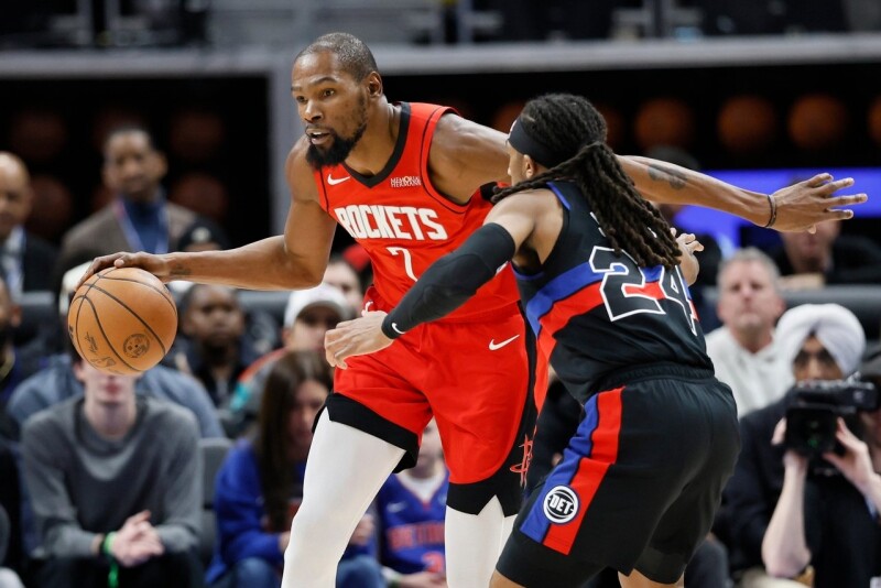 KD飙32分登历史三分球榜第11 率火箭断活塞4连胜