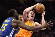 力挺黄蜂新秀角逐最佳新人！格林化身粉丝：我不知道你这么强