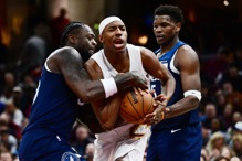 傻眼！骑士小将跳球竟成乌龙插曲 团队更写罕见纪录