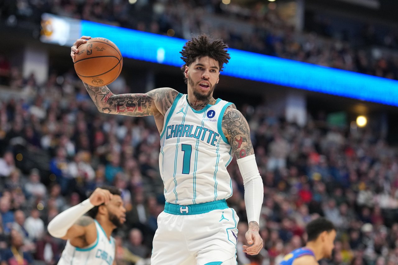 黄蜂不让小鲍尔先发 勇士格林怒批公然摆烂