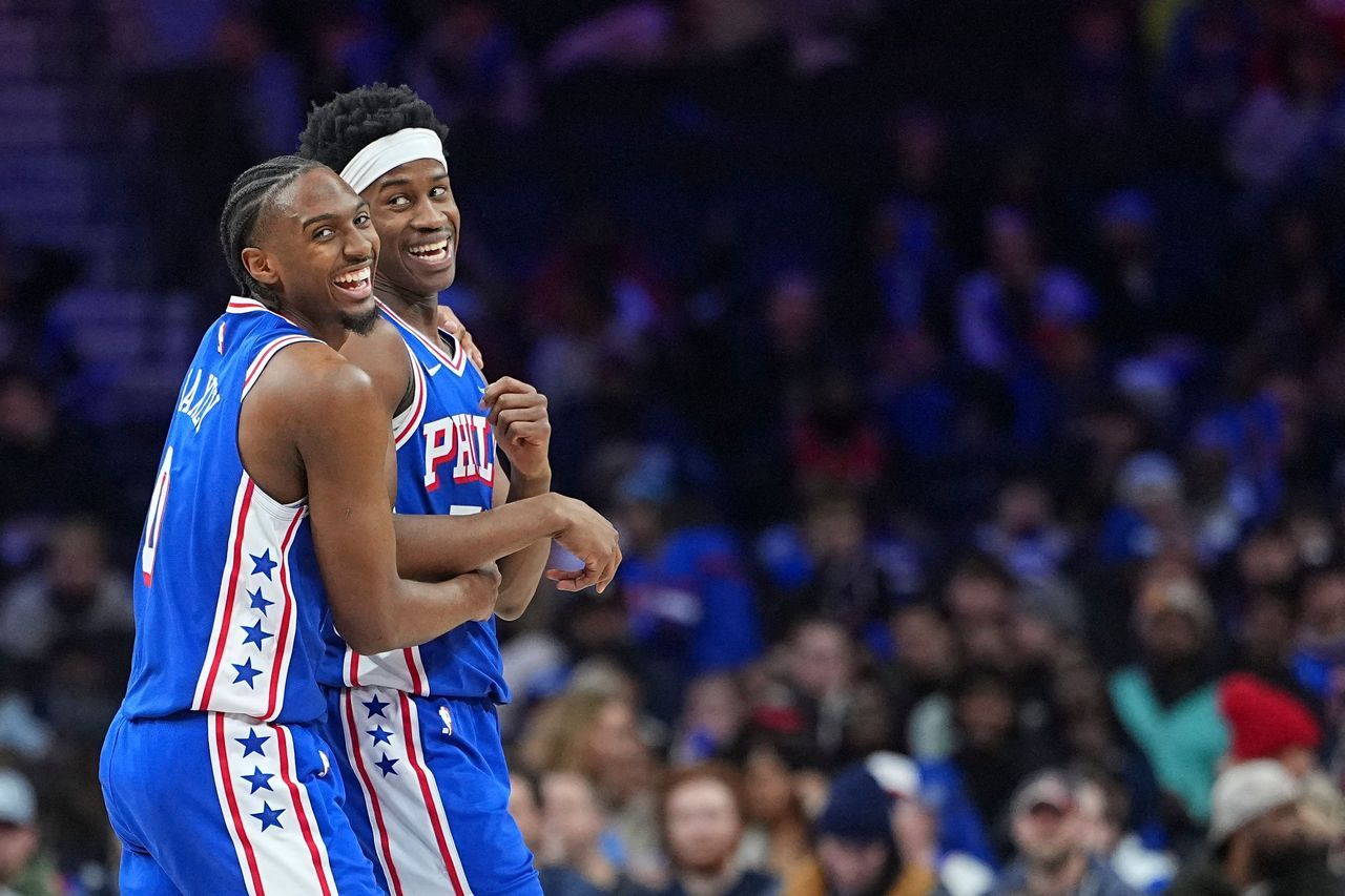 76人双星争执影片引热议 马克西、埃奇库姆亲自辟谣