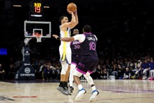 库里生涯26397分进驻史上前20 下一步挑战「石佛」