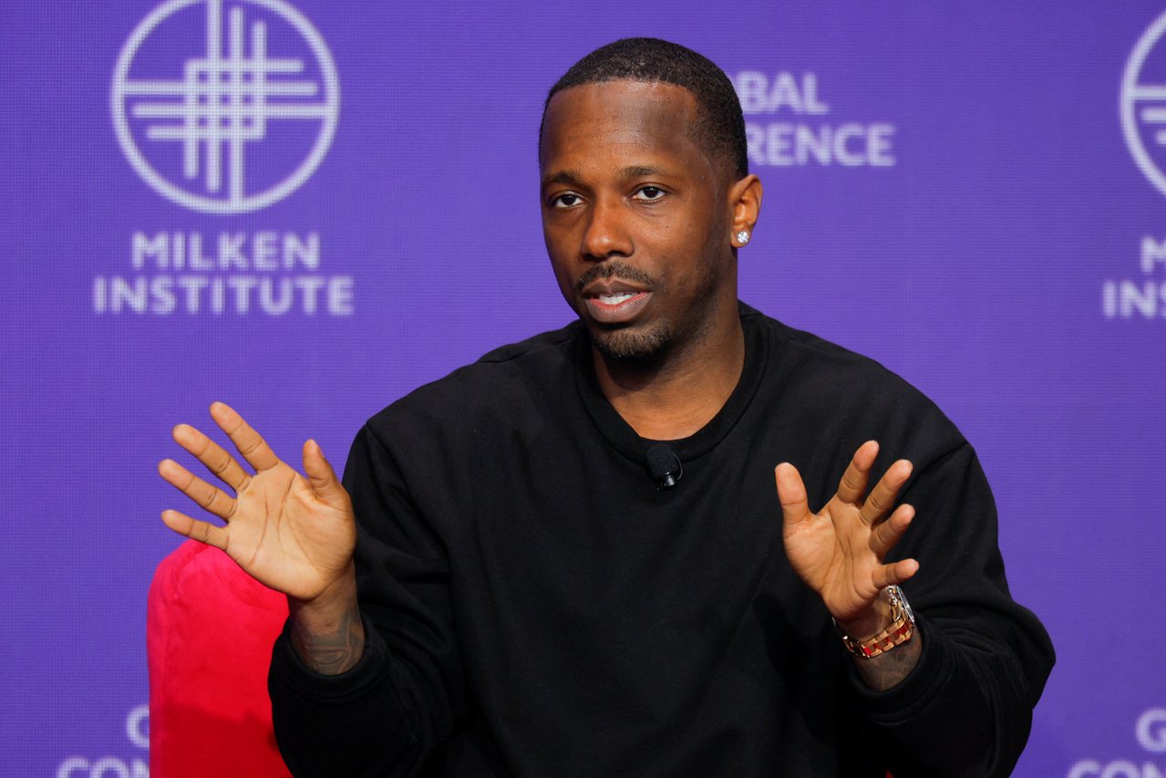 「交易里夫斯」发言引热议 詹姆斯经纪人回应了