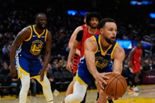 开拓者以色列前锋缺阵 库里仅7分勇士仍游刃有余赢球